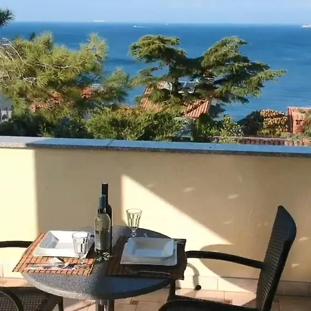 Del Golfo- Mit Garten Und Pool By Interhome 아파트 *