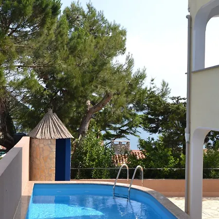 아파트 Del Golfo- Mit Garten Und Pool By Interhome *
